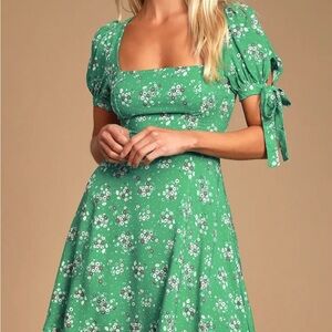 Lulus Camellia Curtsies Green Floral Print Skater Dress Size XS